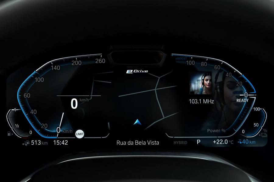 Панель приборов BMW 745Le xDrive M Sport (G12) 2019 года  (WW) (фото 57 из 103)